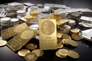 चांदी फिर नई ऊंचाई पर पहुंची : चांदी 1700 रुपए और सोना 300 रुपए महंगा, जानें क्या है भाव