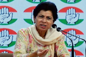 सड़कों को बार-बार तोड़ने से नागरिकों को हो रही असुविधा : शहर की सुंदरता भी हो रही प्रभावित, सैलजा का सरकार से आग्रह- तकनीक के बिना न हो कोई भी नया कार्य  