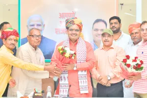 भजनलाल शर्मा से मिला वैष्णव समाज का प्रतिनिधिमंडल : जनकल्याणकारी योजनाओं के लिए जताया आभार, कहा- सरकार के साथ सर्वांगीण विकास में भूमिका निभाएगा समाज 