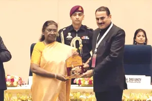 राष्ट्रपति द्रौपदी मुर्मु ने एसीएस कुंजीलाल मीणा को ऐतिहासिक उपलब्धि पर किया पुरस्कृत, कल्याण और उत्थान के मामले में राजस्थान देश में नम्बर एक पर 