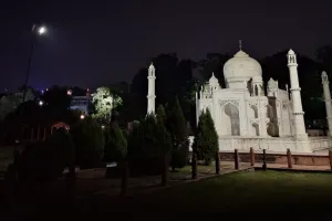 अंधेरे में डूबे 7 अजूबे, सेवन वंडर्स गार्डन से पर्यटक लौट रहे निराश : एक माह से लाइटें बंद, चोरी हुईं 25-30 लाइटें