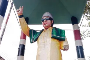 तमिलनाडु में एमजीआर की प्रतिमा में तोड़फोड़ : क्षेत्र में फैला तनाव, अधिकारियों ने की कार्रवाई