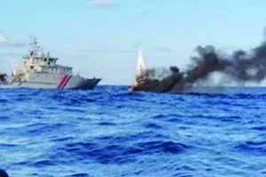 अमेरिकी सेना की सागर में कार्रवाई : ड्रग तस्करी में शामिल नाव डूबी, 6 लोगों की मौत