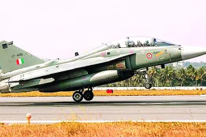 इजरायल ने नहीं दिया रडार का सोर्स कोड : तेजस की डिलीवरी रुकी, अमेरिका-फ्रांस जैसी आ सकती है अड़चन