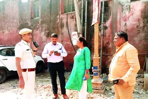 फील्ड में 24 घंटे तैनात रहेंगे कर्मचारी : परकोटे में सफाई व्यवस्था के लिए लगाए अतिरिक्त हूपर, आयुक्त ने किया सफाई व्यवस्था का निरीक्षण