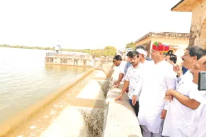 जल संसाधन मंत्री का दूदू दौरा : बांध का किया निरीक्षण, छापरवाड़ा बांध के सुदृढ़ीकरण की तैयार होगी विस्तृत रिपोर्ट