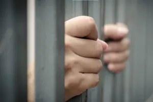 आईटीओ शैलेंद्र भंडारी को अवैध संपत्ति केस में 4 साल की सजा : सीबीआई ने रिश्वत लेते किया था गिरफ्तार, 27 लाख का जुर्माना भी लगाया