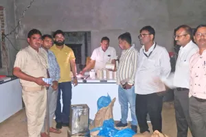 राजस्थान में मिलावटी दूध पर कार्रवाई : 1150 लीटर दूध व मिलावट सामग्री नष्ट, खेमचंद यादव के पास नहीं मिला खाद्य अनुज्ञा-पत्र 