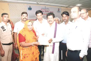 शहरी सेवा शिविर : वर्षों के सपने हुए पूरे तो खिले अपनों के चेहरे, सिविल लाइन विधायक बोले- कोई परेशानी हो तो लोग सीधे आकर मिल सकते हैं