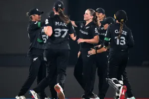 महिला विश्व कप : न्यूजीलैंड ने बांग्लादेश को 100 रनों से दी शिकस्त, 33 रन पर 6 खिलाड़ी लौटे पवेलियन 