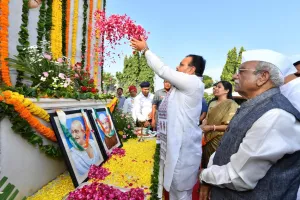 गांधी और लाल बहादुर शास्त्री जयंती पर मुख्यमंत्री ने दी श्रद्धांजलि, कहा-  महात्मा गांधी का सत्य और अहिंसा का संदेश आज भी पूरी दुनिया को दे रहा मार्गदर्शन