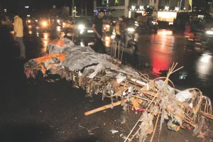 रावण पर राम से पहले इन्द्र का कहर : बारिश ने बिगाड़ा दशहरे का रंग, जयपुर में भीगे रावण के पुतले