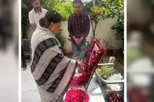 विधायक हरीश मीणा के आवास पहुंचकर वसुंधरा ने जताया शोक, परिजनों को दी सांत्वना 