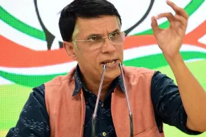 सिर्फ कागजों पर जिंदा है सूचना का अधिकार : व्यावहारिक रूप से किया खत्म, पवन खेड़ा ने कहा- कानून के जरिए ताकतवर लोगों को कमजोरों के प्रति बनाया था जवाबदेह