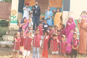 63 हजार आंगनवाड़ियों में बच्चों ने गाया वंदे मातरम्