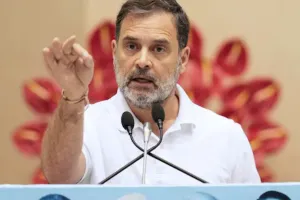 वायु प्रदूषण के संकट पर संसद में चर्चा जरूरी : यह बच्चों के लिए बड़ी चिंता, राहुल गांधी ने कहा- लोगों को सुरक्षित भविष्य के लिए स्वच्छ हवा में सांस लेने का अधिकार