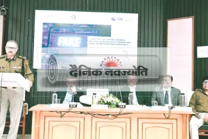 फेक न्यूज और डीप फेक पर लगाम लगाने के लिए विशेष कार्यशाला आयोजित : डीजीपी ने फेक न्यूज को इनफॉर्मेशन वॉर का टूल बताया, कहा- भ्रामक प्रचार रोकने के लिए मीडिया फैक्ट चेक और तकनीक का प्रयोग करें