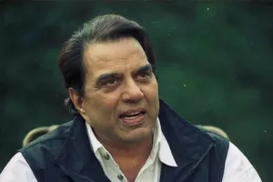 सनी देओल ने धर्मेंद्र के निधन की खबरों को किया खारिज : उनकी हालत स्थिर, लोगों से निजता का सम्मान करने का किया आग्रह  