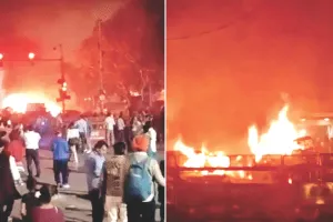 Delhi Red Fort Blast : लाल किला मेट्रो स्टेशन के पास विस्फोट, चलती कार में धमाका ; गाड़ियों के उड़े परखच्चे, 8 की मौत
