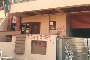 जेडीए स्वामित्व की सरकारी जमीन को कराया अतिक्रमण मुक्त : तीन अवैध कॉलोनियों को किया ध्वस्त, कई निर्माण किए सील