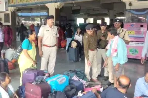 दिल्ली में हुई घटना के बाद जयपुर में सुरक्षा एजेंसियां सतर्क : रेलवे स्टेशन और एयरपोर्ट पर बढ़ी सुरक्षा, जीआरपी और आरपीएफ ने किए सुरक्षा के पुख्ता इंतजाम 