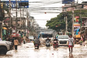 थाईलैंड में बाढ़ का कहर: मृतकों की संख्या 145 पहुंची,  नुकसान ने दुनिया को डराया