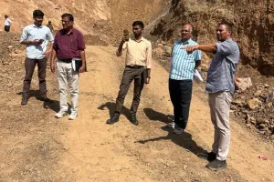 कोटपुतली के चोटिया में 27 क्रेशरों के स्टॉक का ड्रोन सर्वें : ड्रोन सर्वें करा दुधवा में 11 करोड़ का 55300 टन आयरन ऑर का अवैध खनन व निगर्मन पकड़ा, खनि अभियंता झुन्झुनू को दिए कार्रवाई व वसूली के निर्देश 