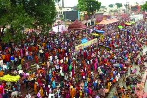 अयोध्या में मौसम ठीक होते ही शुरू हुई कोसी परिक्रमा : श्रद्धालुओं से भरी दिखी सड़कें, विशेष पास बनाने की प्रक्रिया स्थगित 