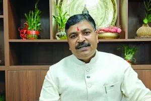 टीकाराम जूली का पशुधन बीमा योजना को लेकर भाजपा पर हमला : कांग्रेस सरकार में 80 लाख पशुओं का किया था बीमा, कहा- इनकी योजना केवल कागजों तक ही सीमित 