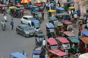 ई-रिक्शा फिटनेस और लाइसेंस पर ढिलाई से नहीं मिल रही राहत, बढ़ रही जाम की समस्या 