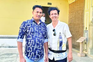 श्याम मशालकर ने हवाहमल के विभिन्न हिस्सों को निहारा, कहा- यह हिस्टोरिकल, पर्यटकों को यहां आना चाहिए घूमने 