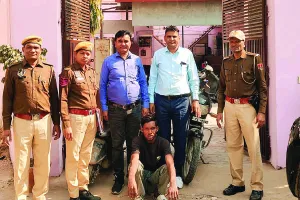 पुलिस ने वाहन चोर को किया गिरफ्तार, 3 दोपहिया बरामद