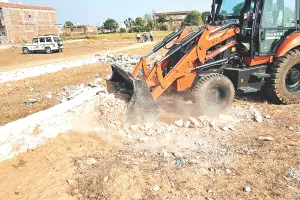 जेडीए की विभिन्न इलाकों में कार्रवाई : सरकारी भूमि को कराया अतिक्रमण मुक्त, छब्बीस बीघा कृषि भूमि पर बसाई जा रही चार अवैध कॉलोनियां ध्वस्त