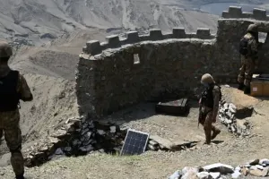 अफगानिस्तान पर पाकिस्तानी आर्मी ने फिर बरपाया कहर, एरियल अटैक में 10 लोगों की मौत