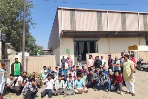 Jaipur Road Accident : लोहा मंडी हादसे में युवक की मौत पर परिजनों का धरना, 10 लाख रुपए मुआवजे की मांग