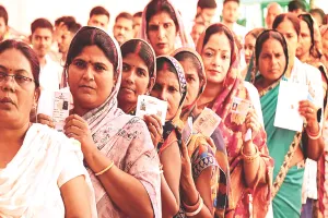 बिहार विधानसभा चुनाव : महिलाएं वोटर के रूप में तो निर्णायक, उम्मीदवार के रूप में हाशिए पर