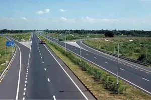 सड़क सुरक्षा : सभी छह लेन राजमार्गों पर NH-48 मॉडल के अनुरूप लागू होगा लेन ड्राइविंग सिस्टम, 15 दिनों में बंद होंगे अनाधिकृत कट
