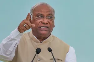 बीएलओ की मौत के आंकड़े वास्तविकता से बहुत अधिक : स्थिति अत्यंत चिंताजनक, खड़गे ने कहा- इस पर सभी को ध्यान देने की आवश्यकता