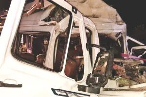 Jodhpur Road Accident : जोधपुर बस हादसे में 18 की मौत, मोदी ने जताया दुख ; खड़े ट्रक में घुसा टेंपो ट्रैवलर