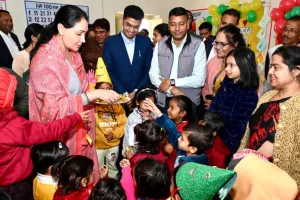 उपमुख्यमंत्री दिया कुमारी ने फुलेरा आंगनबाड़ी केंद्र का किया निरीक्षण, बच्चों से किया स्नेहपूर्ण संवाद