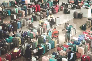 इंडिगो संकट ‘गंभीर’, लाखों यात्री हवाई अड्डों पर फंसे हैं, एससी ने कहा- सरकार ने संज्ञान ले लिया है और वह इस पर कार्रवाई कर रही है