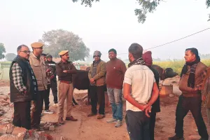 असामाजिक तत्वों ने की धार्मिक स्थल पर तोड़फोड : पुलिस सभी पहलुओं की जांच कर रही, शांति बनाए रखने और अफवाहों पर ध्यान न देने की अपील
