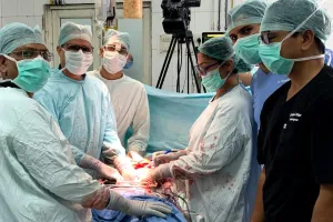 एसएमएस अस्पताल में पहली बार हुई सीआरएस और एचआईपीईसी सर्जरी, कैंसर के मरीजों के लिए बड़ा लाभ