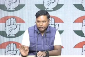 हवाई यात्रा के अभूतपूर्व संकट की जिम्मेदारी ले सरकार : यह संकट सरकार के एकाधिकार की नीति का पहला नमूना, शशिकांत सेंथिल ने कहा- सरकार जारी करे श्वेत-पत्र 