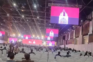 प्रवासी राजस्थानी भाइयों को संबोधित करते हुए बोले मुख्यमंत्री भजनलाल शर्मा : राज्य में भी लगाएँ उद्योग, सरकार देगी पूर्ण सहयोग