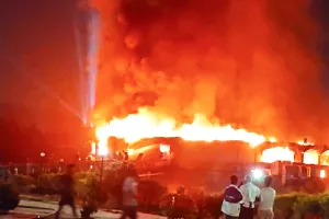 गोवा अग्निकांड : क्लब मालिक थाईलैंड भागे, लुकआउट नोटिस जारी