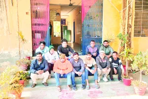 पुलिस का शक्ति प्रदर्शन : अधिकारियों और जवानों की 425 टीमों ने 1120 जगहों पर दी एक साथ दबिश, 48 घंटों में 1024 आरोपी गिरफ्तार