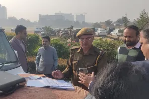 बाल वाहिनियों का किया निरीक्षण, मौके पर ही चालान