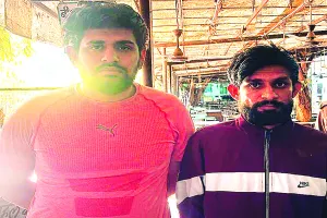 सीएसटी टीम की कार्रवाई : 10 हजार के 2 इनामी दबोचे, मारने की धमकी देकर करते है अवैध वसूली 