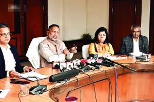 हीरालाल नागर ने गिनाई 2 साल की उपलब्धियां : हर किसान को देंगे दिन में बिजली, कहा- अक्षय ऊर्जा एवं सौर ऊर्जा में राजस्थान अग्रणी राज्य